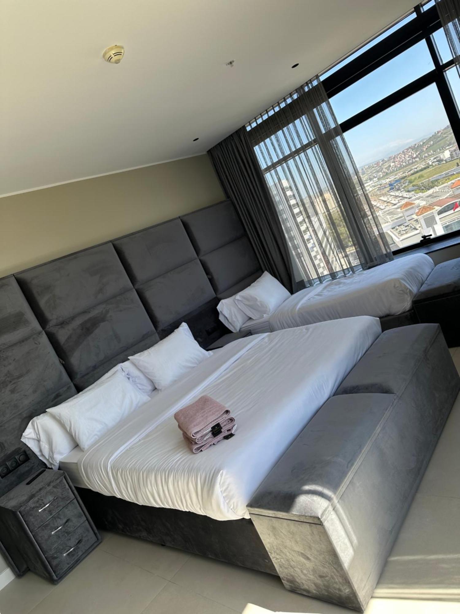 Aparthotel Hilton Center *